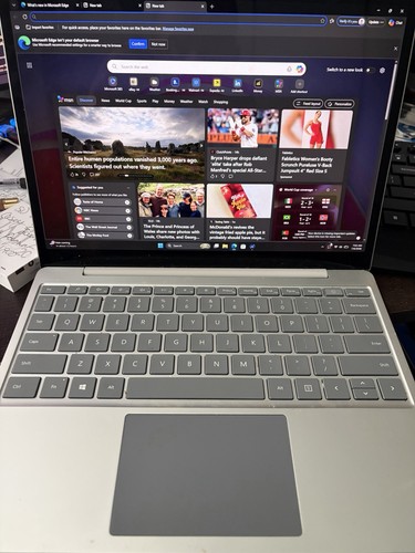 Microsoft surface laptop - surface,